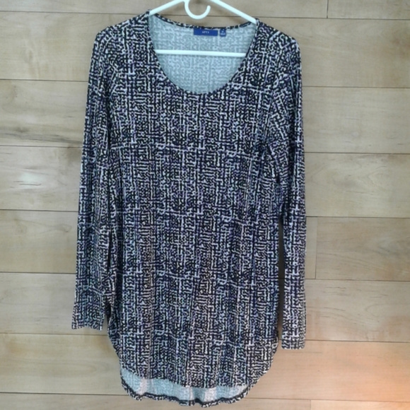 Apt.9 Tunic - Picture 2 of 4